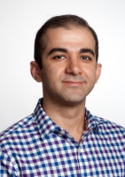 Arash_Pirouzi